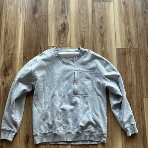 Stori mens gray crewneck Sweater size medium